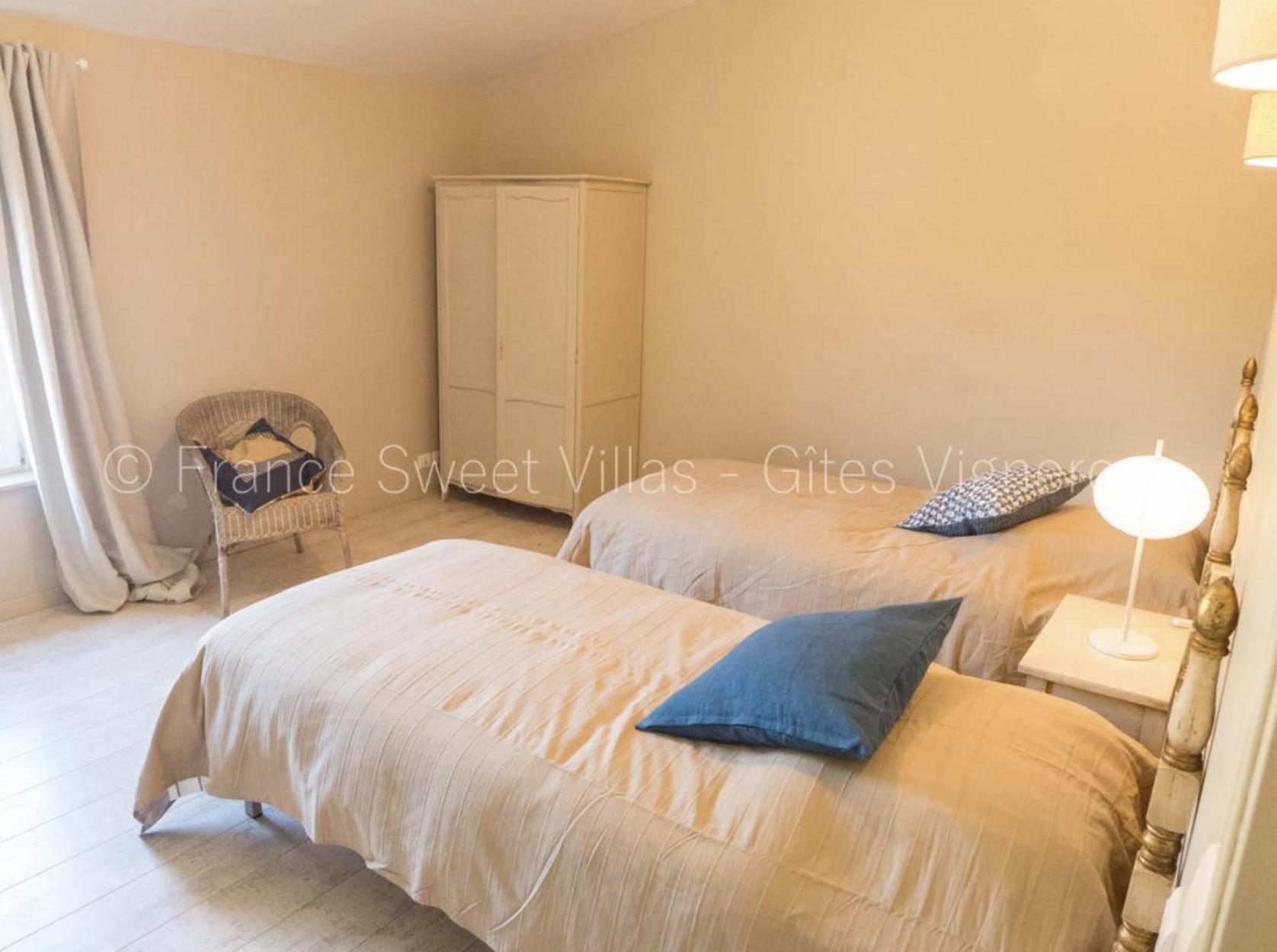 Suite Ou Chambre Privee A La Forge Des Cypres Loupia Экстерьер фото
